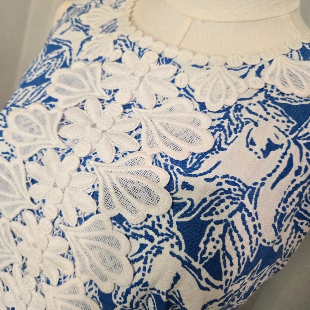Lilly Pulitzer Shift Dress Womens 4 Blue White Tropical Lace Front Applique